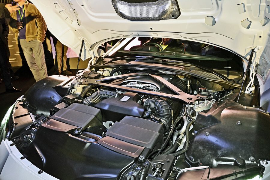 Aston Martin AM28 V8